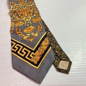 Vintage Gianni Versace Tie  Necktie Made in Italy 68" x 4"